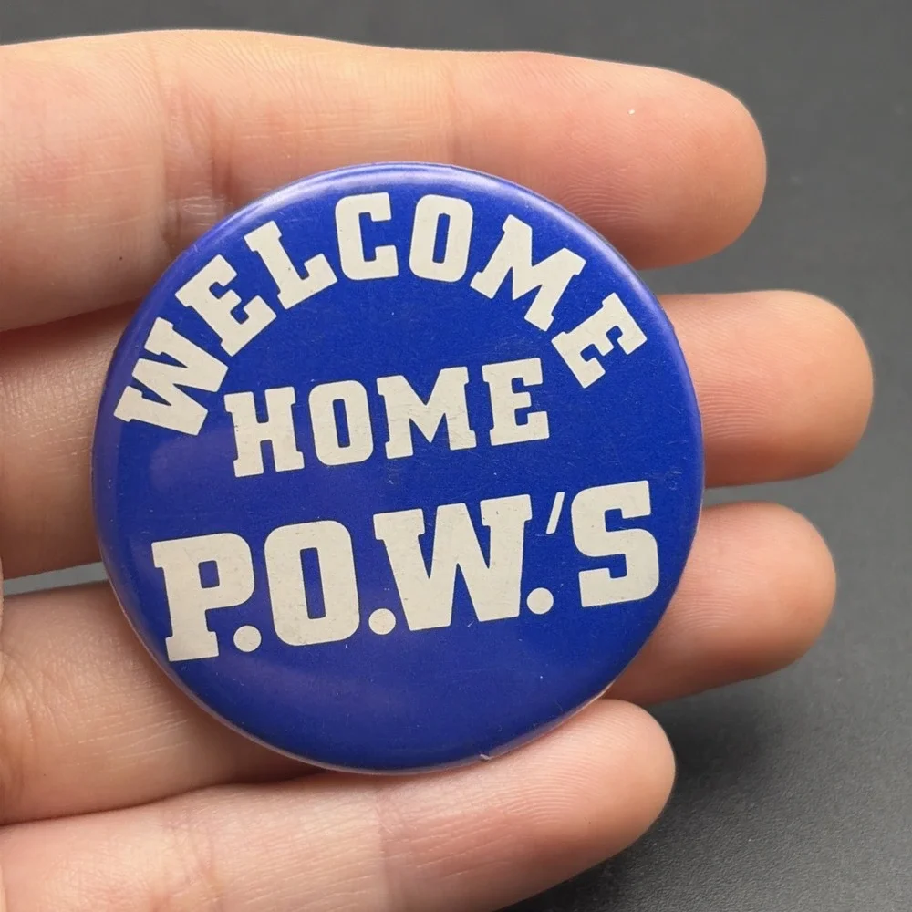 Welcome Home POWs Prisoners‎ Of War Military Button Pin